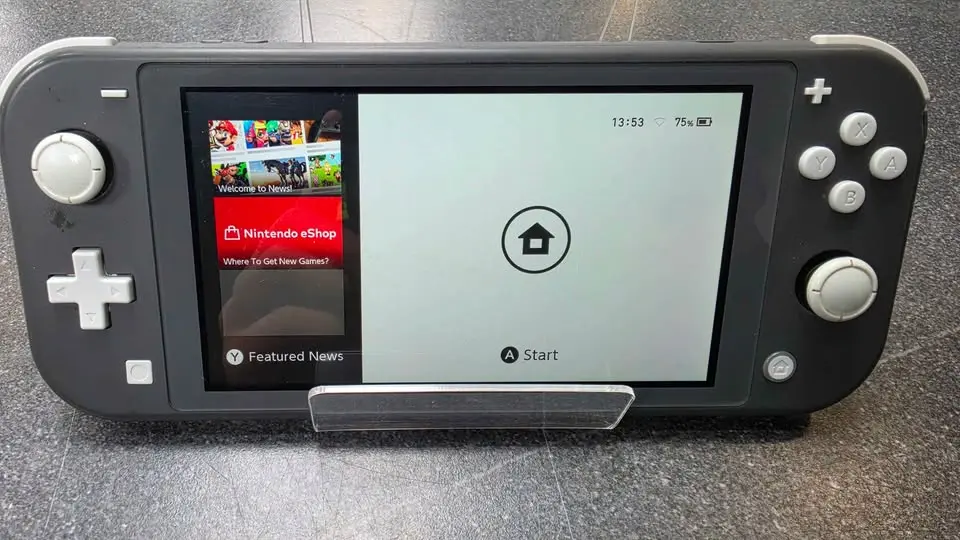 SWITCH LITE Grey 32GB +64GB SD card | Own4Less